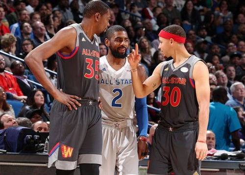 掌控比赛的 掌控比赛的